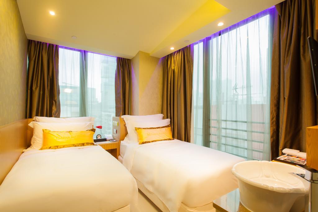 Harbour Bay Hotel Hong Kong Exterior foto