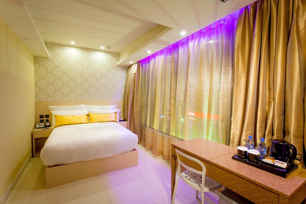Harbour Bay Hotel Hong Kong Exterior foto